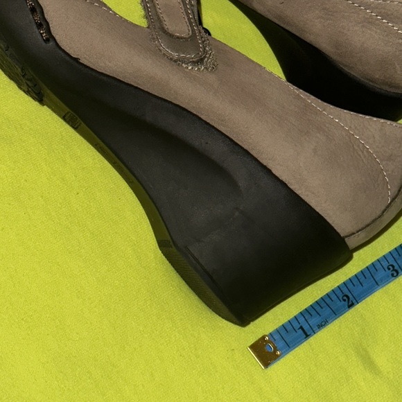 Aerosoles wedges Size 7 - Picture 13 of 13